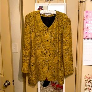 Gold toned blazer with black accents sz 20w